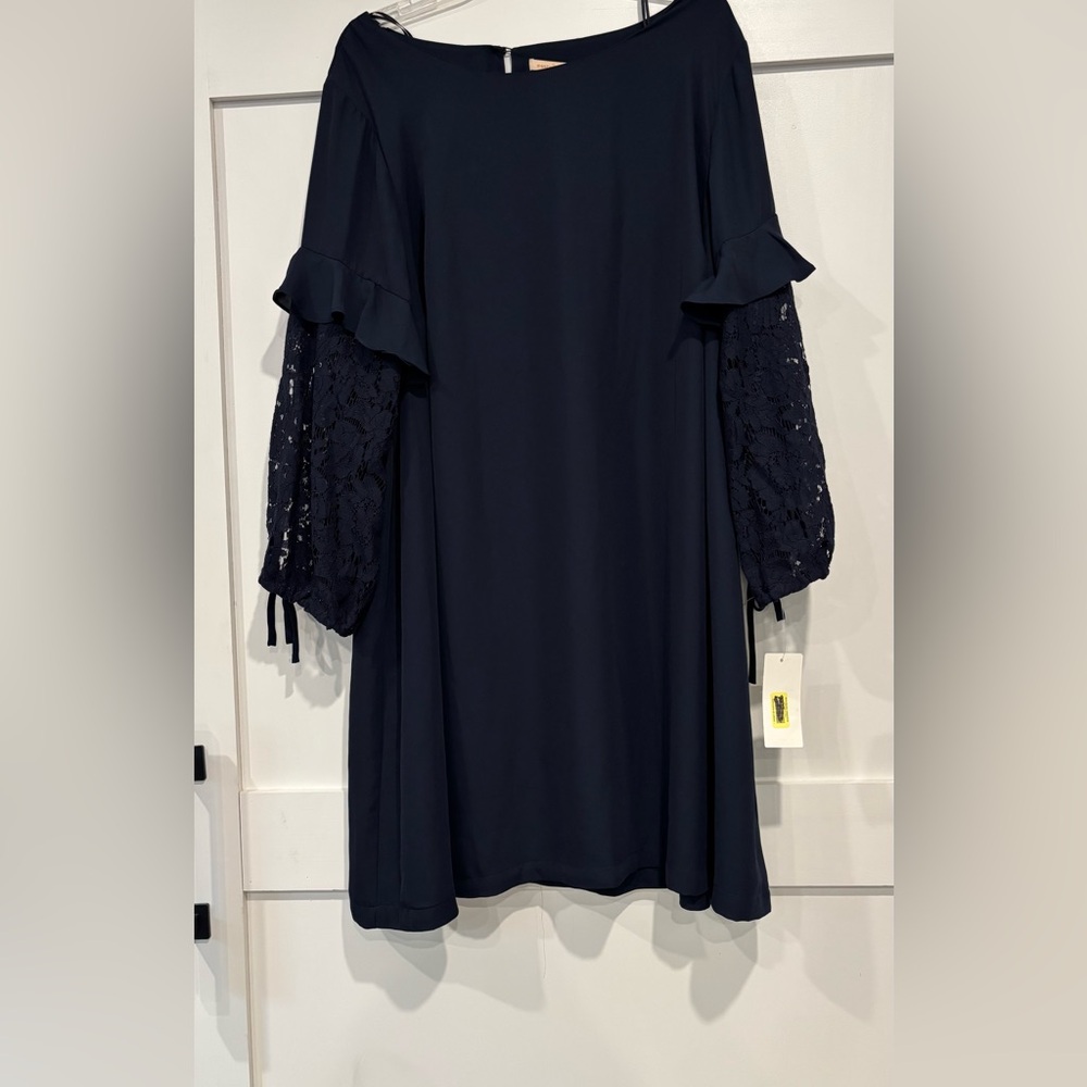 Elegant 2X NWT Navy Blue Dress with Lace Sleeves
